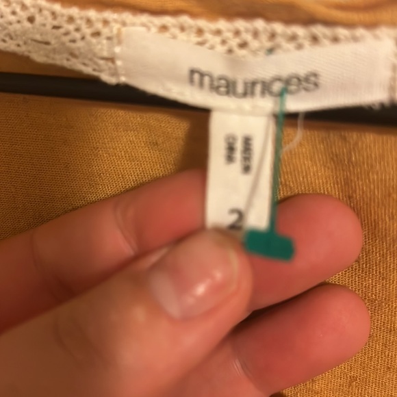 Maurices mustard eyelet lace top - Picture 4 of 5